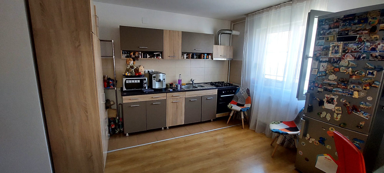 Apartament 3 cam,suprafata utila 79 mp,mansasrda, spre vanzare Compa
