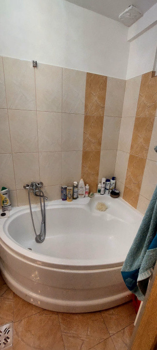 Apartament 3 cam,suprafata utila 79 mp,mansasrda, spre vanzare Compa