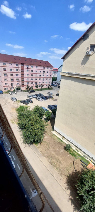 Apartament 3 cam,suprafata utila 79 mp,mansasrda, spre vanzare Compa