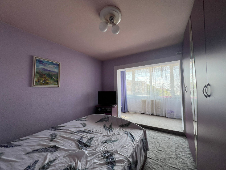Apartament cu 3 camere zona Marinex