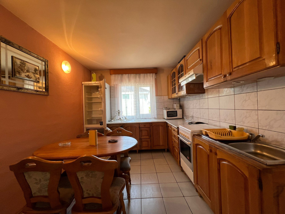 Apartament cu 3 camere zona Marinex