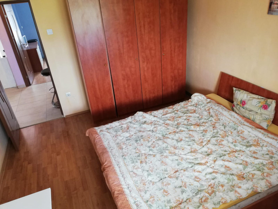 Apartament 3 camere, 72 mp utili, mobilat și utilat, zona Lazaret 