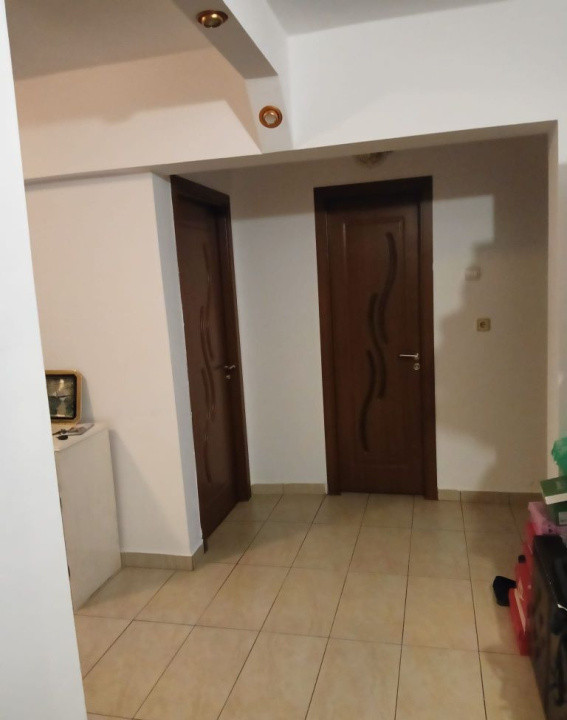 Apartament 3 camere, 72 mp utili, mobilat și utilat, zona Lazaret 