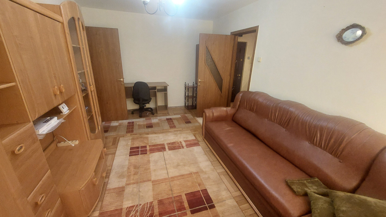 Apartament doua camere semidecomandat, Craiovita zona Racheta