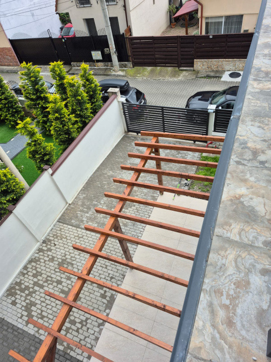 Închiriere casă nouă de tip duplex, Centru, 1600 Eur/lună