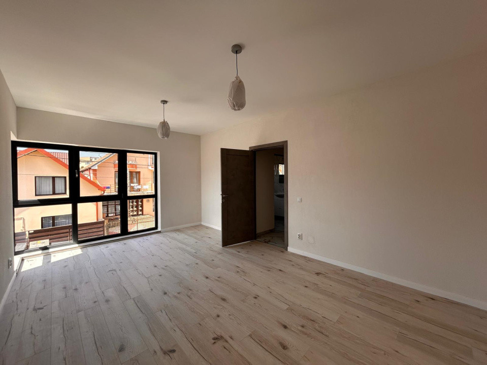 Închiriere casă nouă de tip duplex, Centru, 1600 Eur/lună