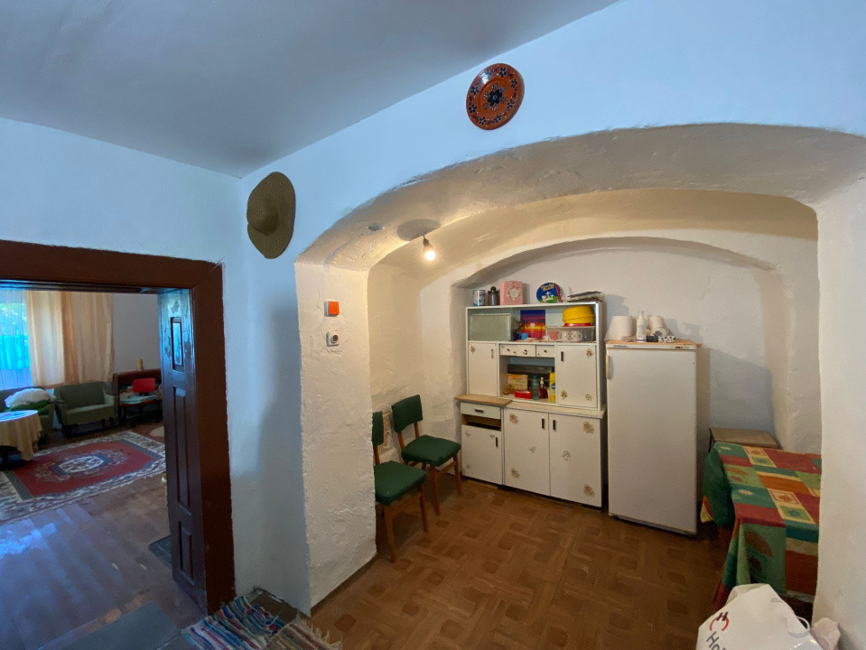 Casă de vacanță în loc. Bojt, Ungaria , 2 cam, teren 3381mp cu pomi fructiferi