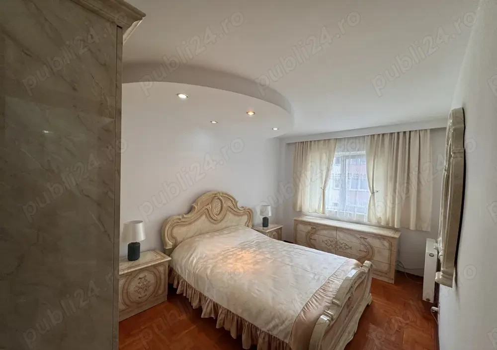 Închiriere apartament spațioa 78 mp de 3 camere, zona Tractorul, Brașov