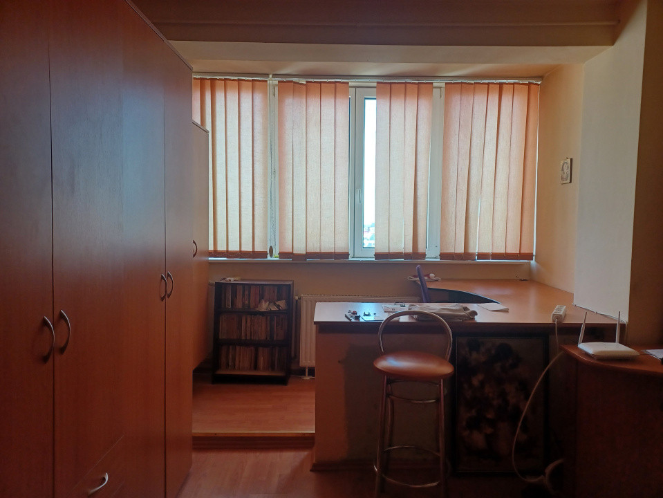 De vanzare apartament 3 camere circular Astra