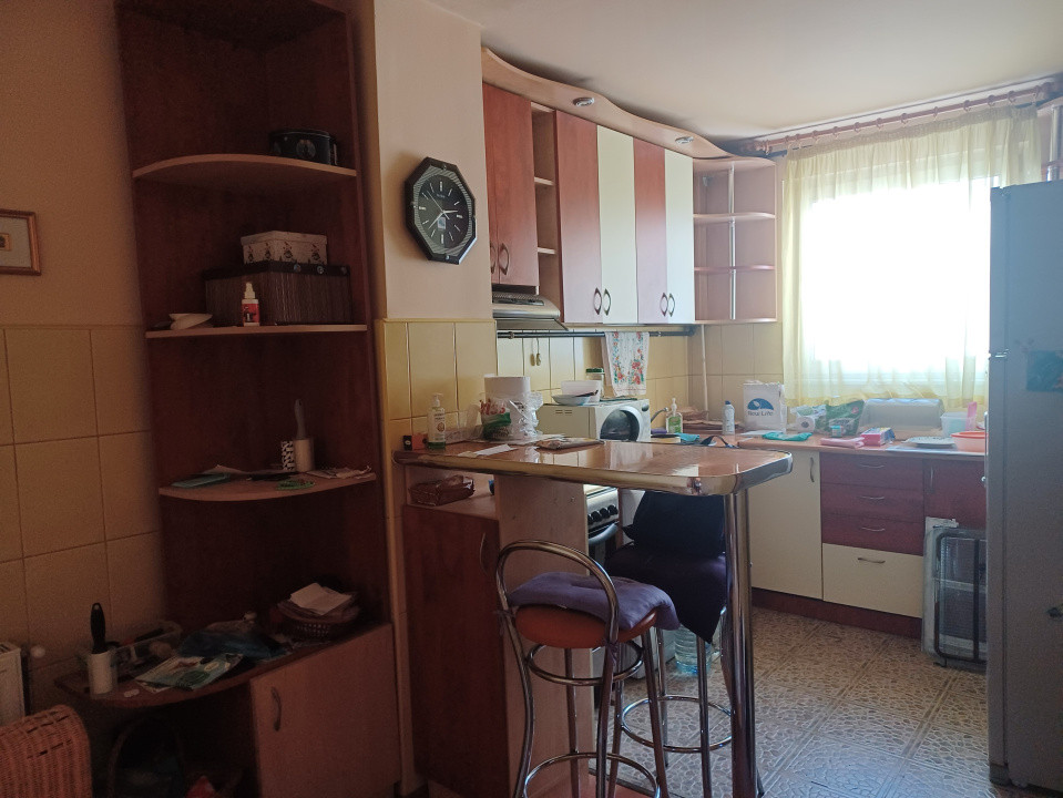 De vanzare apartament 3 camere circular Astra
