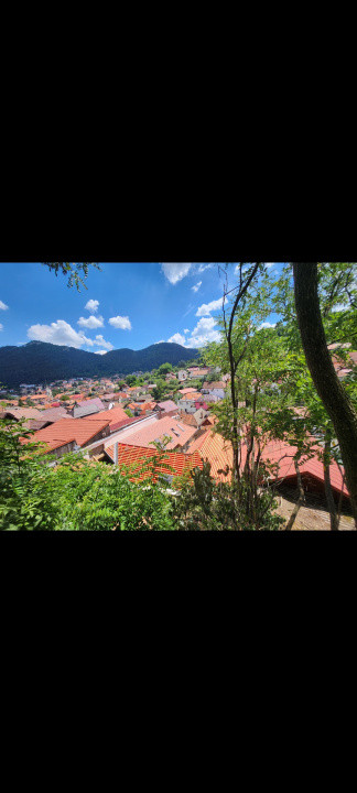 Casă de vânzare în Schei, cu teren în 3 terase  și panoramă superbă spre Brașov