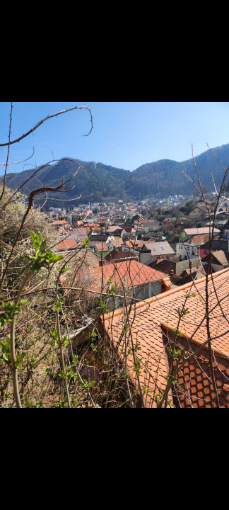 Casă de vânzare în Schei, cu teren în 3 terase  și panoramă superbă spre Brașov