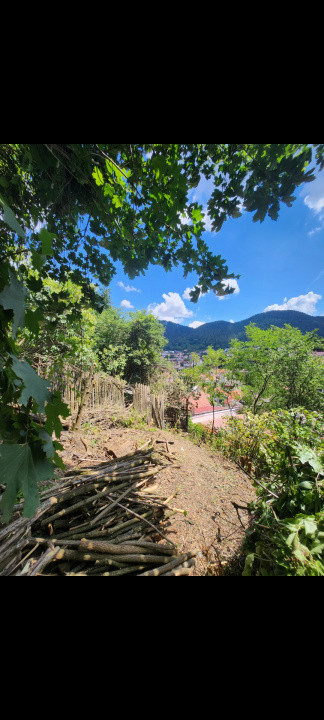 Casă de vânzare în Schei, cu teren în 3 terase  și panoramă superbă spre Brașov