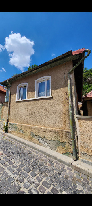 Casă de vânzare în Schei, cu teren în 3 terase  și panoramă superbă spre Brașov