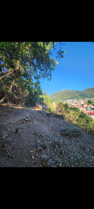 Casă de vânzare în Schei, cu teren în 3 terase  și panoramă superbă spre Brașov
