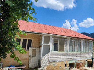 Casă de vânzare în Schei, cu teren în 3 terase  și panoramă superbă spre Brașov