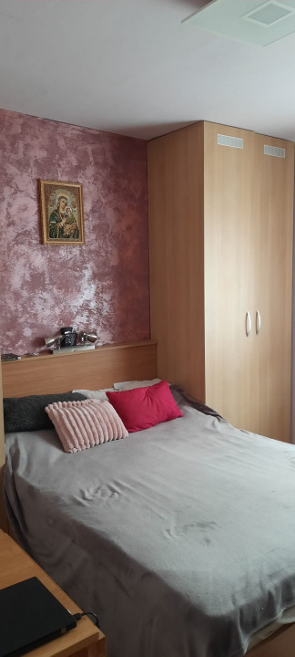 Apartament cu 4 camere decomandat, mobilat în Mărăşti