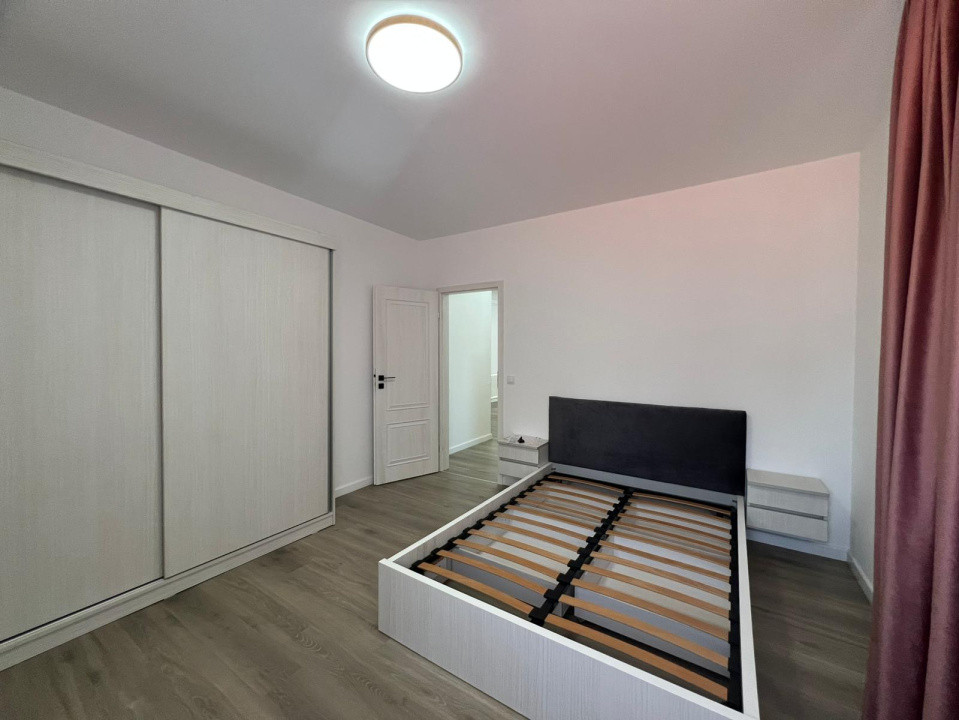 Apartament cu 3 camere zona Hotel Carpati