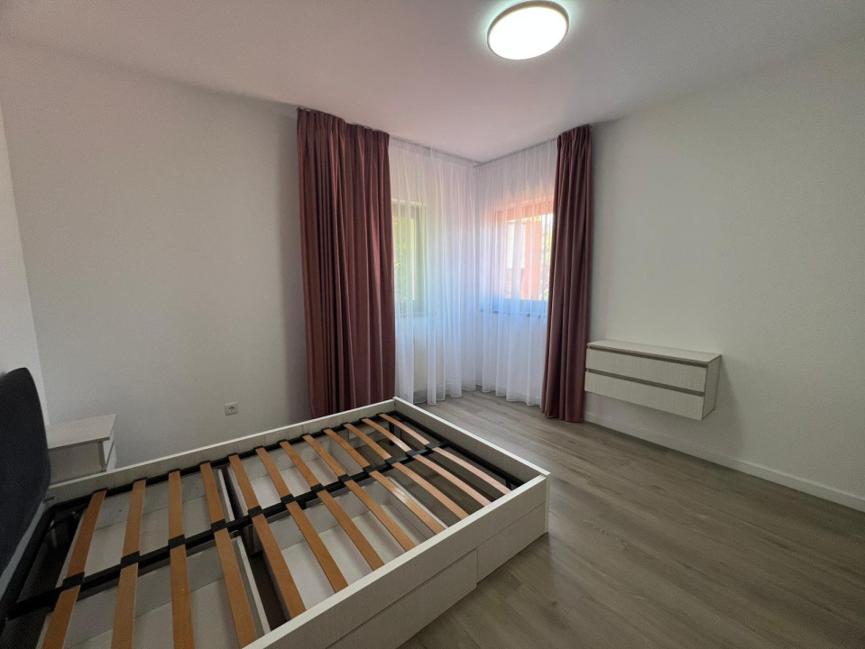 Apartament cu 3 camere zona Hotel Carpati