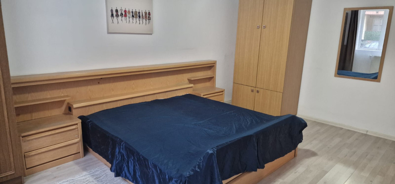 Apartament 3 camere, Hipodrom III, parter