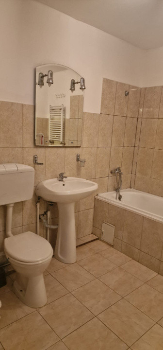 Apartament 3 camere, Hipodrom III, parter