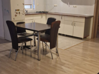 Apartament 3 camere, 77 mp utili