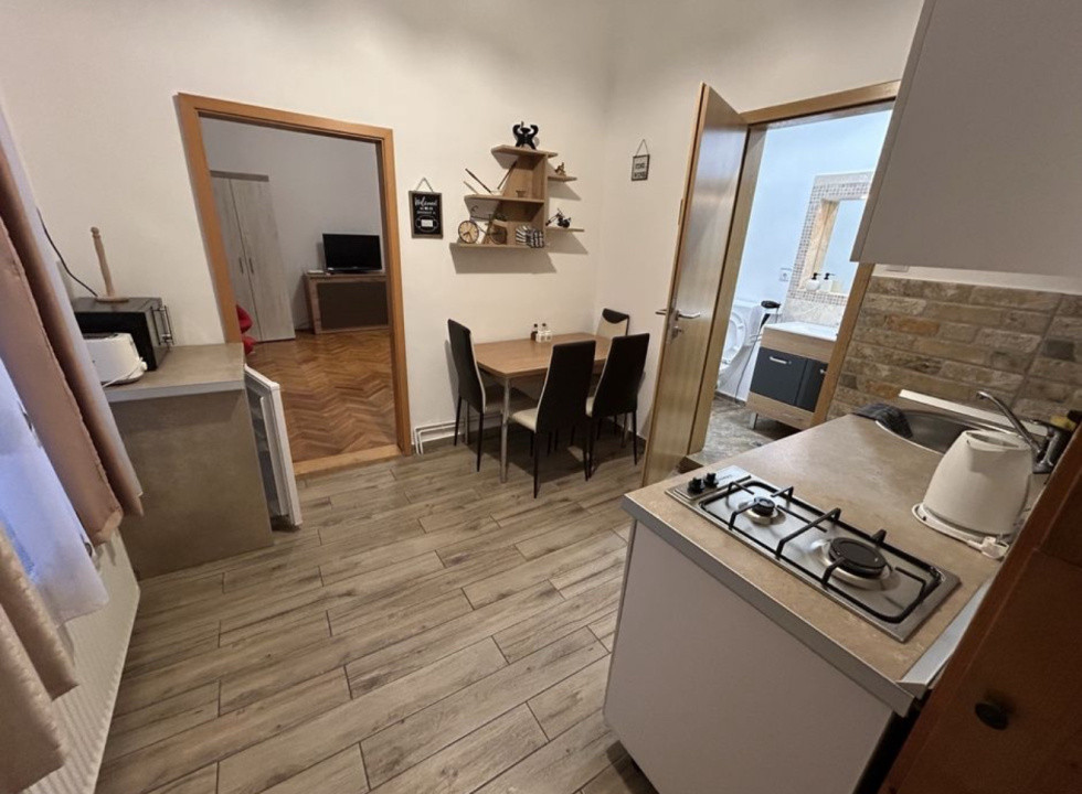 Apartament de închiriat – 2 camere, ultracentral, 54 mp utili