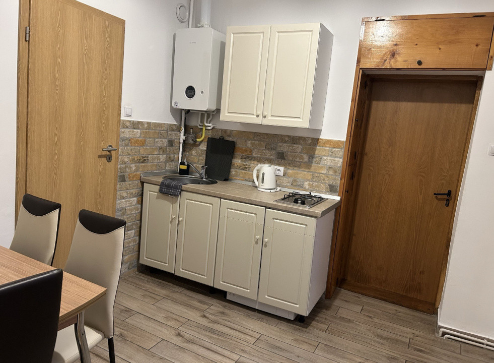 Apartament de închiriat – 2 camere, ultracentral, 54 mp utili