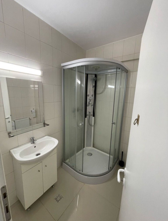 Garsonieră de vânzare, 34mp utili, zona Mihai Viteazu, cu balcon