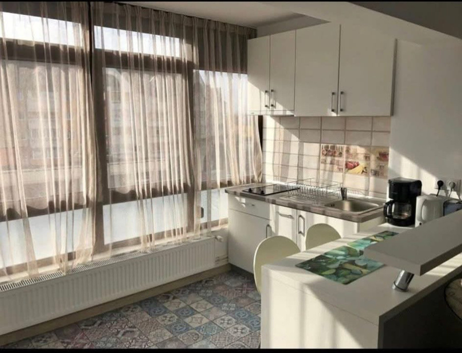  Garsonieră de închiriat – 35 mp, etaj 3/7 – mobilată și utilată 