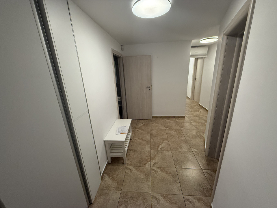 Apartament 4 camere complet utilat l Parter cu 2 băi l Revovat, SMART&SECURIZAT
