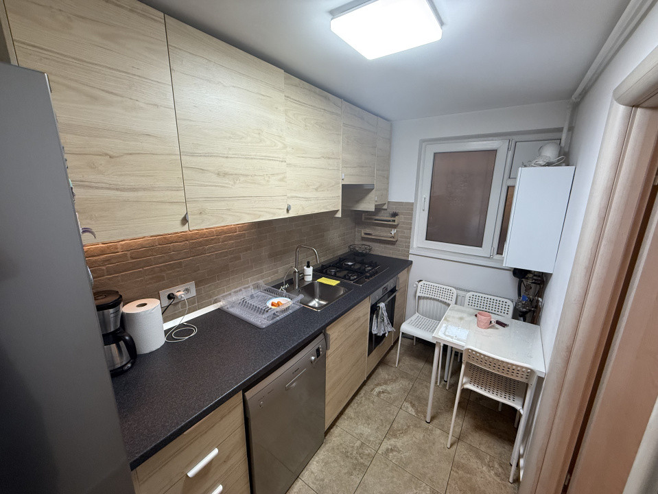 Apartament 4 camere complet utilat l Parter cu 2 băi l Revovat, SMART&SECURIZAT