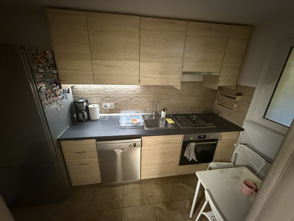 Apartament 4 camere complet utilat l Parter cu 2 băi l Revovat, SMART&SECURIZAT