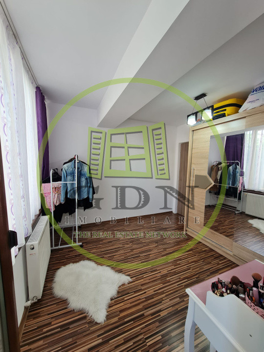 🏡 Apartament de vânzare – 3 camere, etaj 2, zona Doamna Stanca
