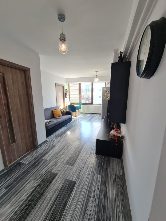 🏡 Apartament de vânzare – 3 camere, etaj 2, zona Doamna Stanca