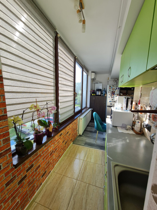 🏡 Apartament de vânzare – 3 camere, etaj 2, zona Doamna Stanca