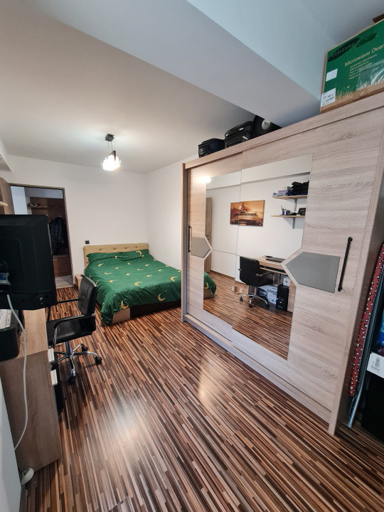 🏡 Apartament de vânzare – 3 camere, etaj 2, zona Doamna Stanca