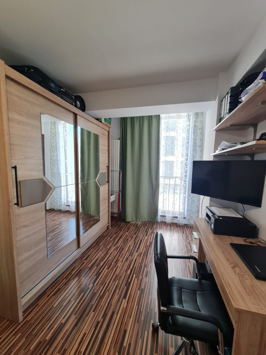 🏡 Apartament de vânzare – 3 camere, etaj 2, zona Doamna Stanca