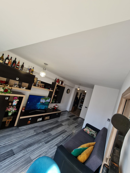 🏡 Apartament de vânzare – 3 camere, etaj 2, zona Doamna Stanca