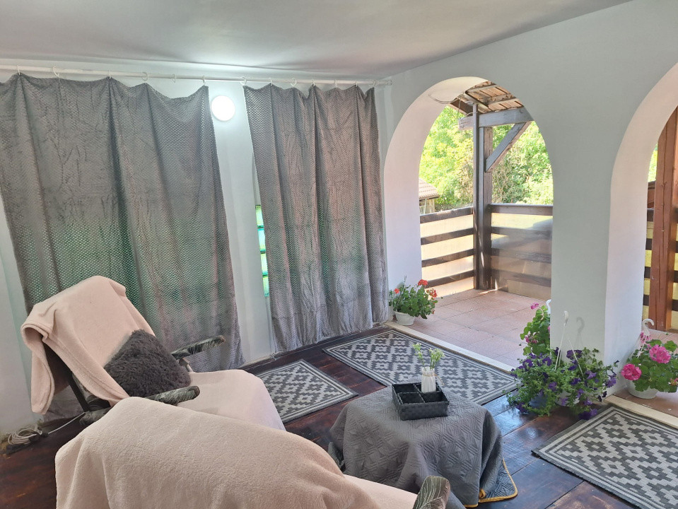 Apartament 4 camere de vânzare la casa