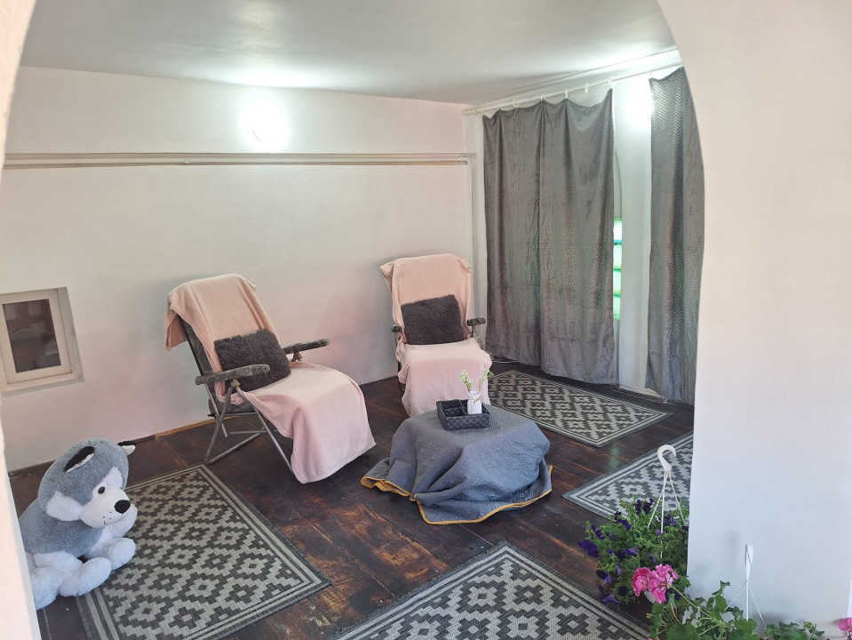 Apartament 4 camere de vânzare la casa
