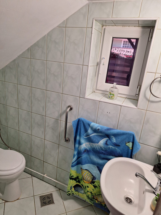 Apartament 4 camere de vânzare la casa