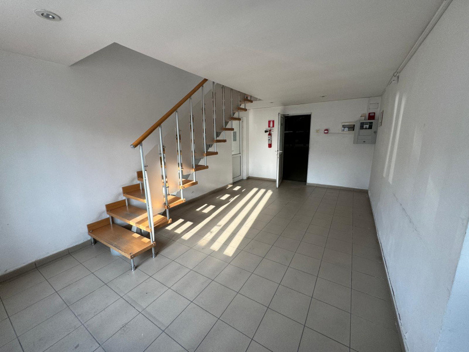 Închiriere hală de 300 mp., Cluj-Napoca, Dâmbul Rotund, 4 Eur/mp.