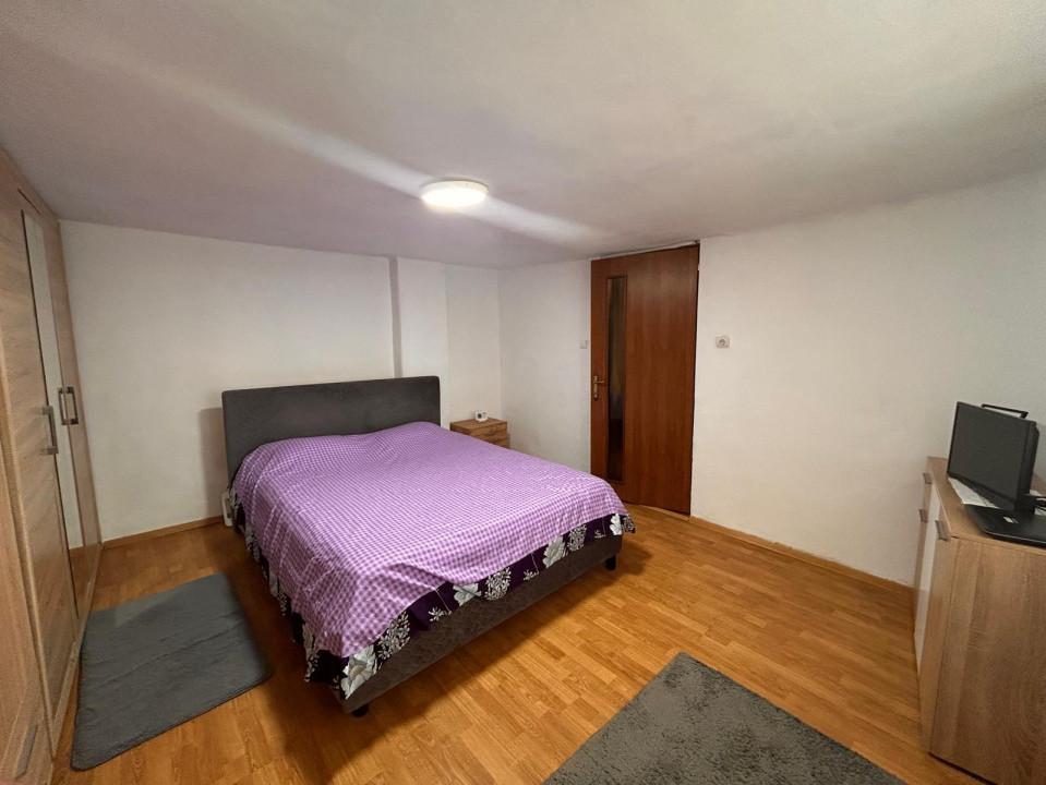 Casă cu 2 camere în curte comună, zona Gării, 135000 Eur