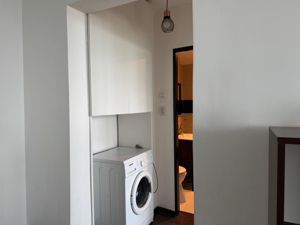 Inchiriere apartament 3 camere - Semiluna - luminos cu priveliste