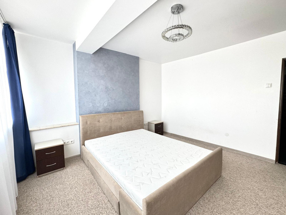 Inchiriere apartament 3 camere - Semiluna - luminos cu priveliste