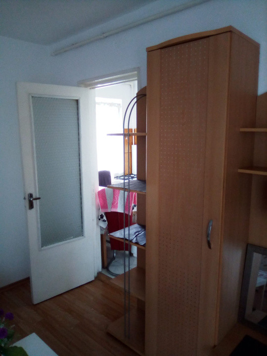 Garsoniera de vanzare 