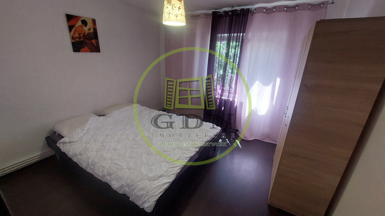 Apartament doua camere decomandat, parter, 1 Mai zona Pelendava