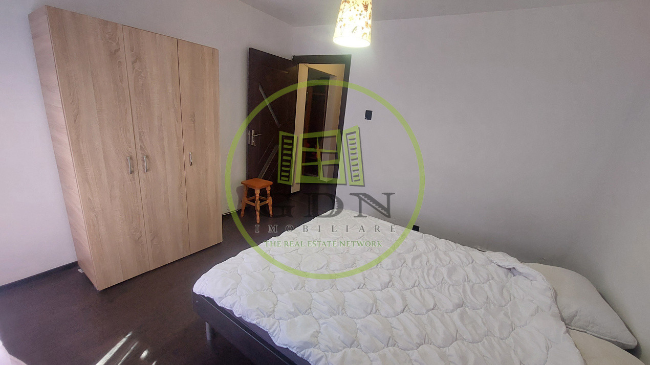 Apartament doua camere decomandat, parter, 1 Mai zona Pelendava