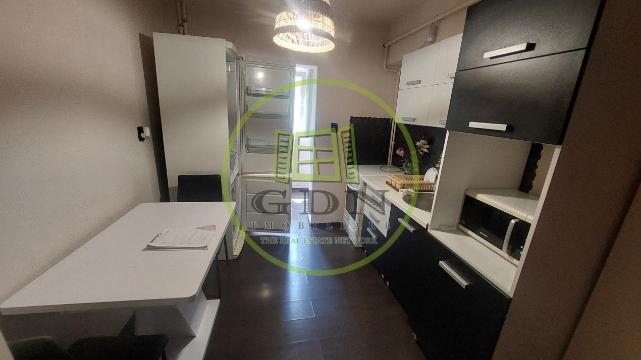 Apartament doua camere decomandat, parter, 1 Mai zona Pelendava